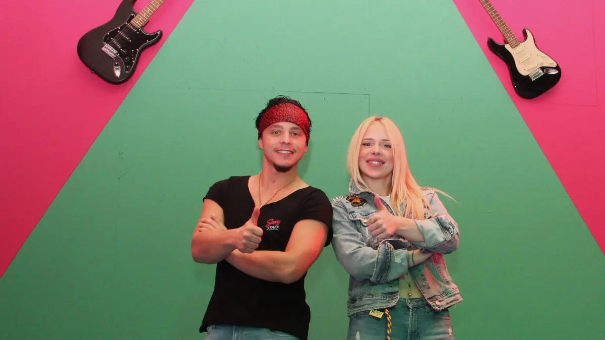 Marvin Bogenschütz und Jasmin Culic betreiben den neuen Nachtclub "Sunset Strip" im Hechinger Gewerbegebiet Lotzenäcker.