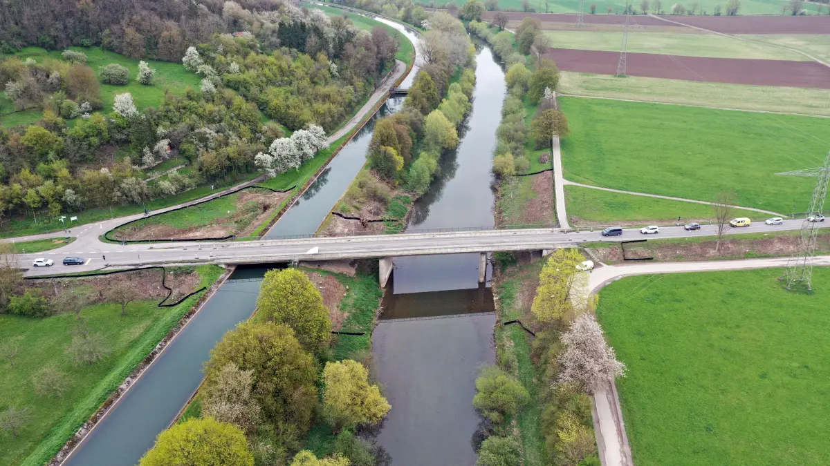 Brücke L371 über Neckar und Neckarkanal zwischen Tübingen und Hirschau
