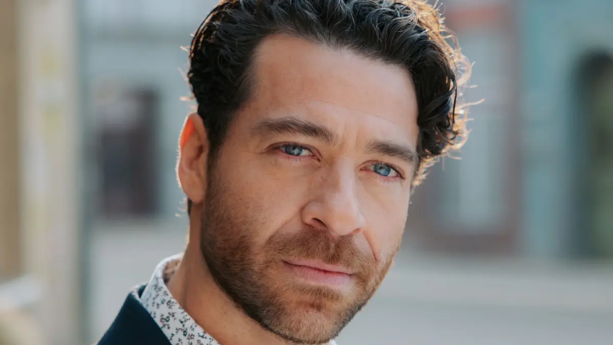 Carlos (Patrick Fernandez) hat seine Familie verloren.