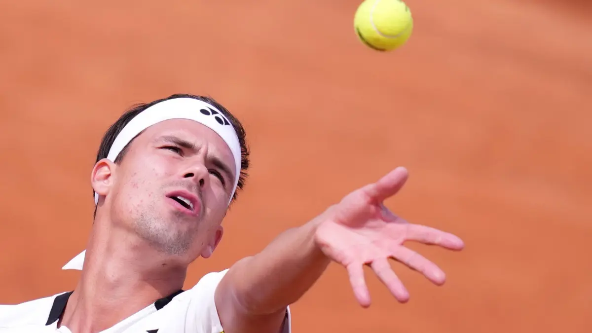 Tennis: ATP-Tour - Rom: 06.05.2026, Italien, Rom: Tennis: WTA-Tour/ATP-Tour - Rom, Einzuel, Mönner, 1. Runde, Altmaier (Deutschland) - Zhizhen (China). Daniel Altmaier in Aktion. Foto: Alfredo Falcone/LaPresse via ZUMA Press/dpa +++ dpa-Bildfunk +++