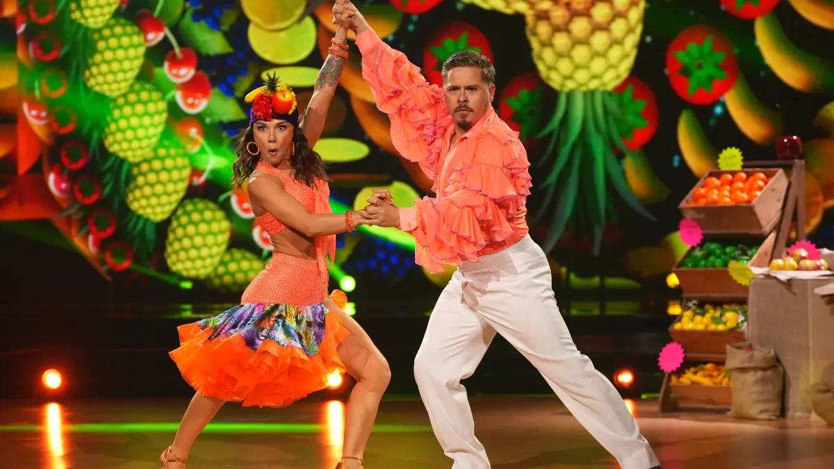 In der neunten Entscheidungsshow von „Let’s Dance“ zeigen die Paare neue Tänze.