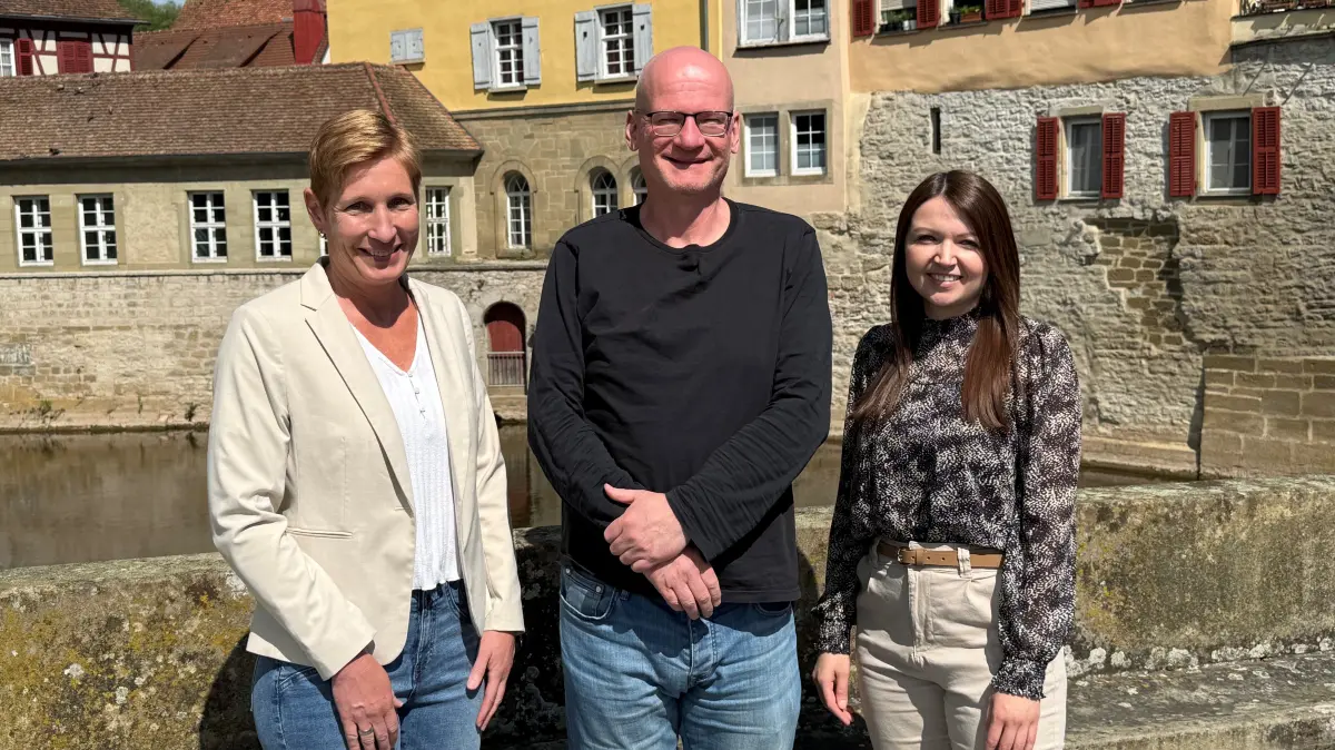 SHO-Redaktionsleiter Dr. Marcus Haas mit seinen beiden Stellvertreterinnen Christine Hofmann (links) und Verena Köger.
