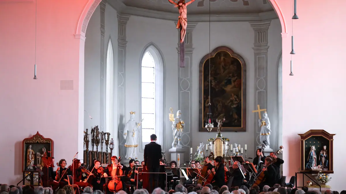 28. Musiktage Horb, Orchesterkonzert in der Horber Stiftskirche : Horb 08.05.2026
28. Musiktage Horb
Orchesterkonzert in der Horber Stiftskirche, Festivalorchester
FOTO: Pressefoto ULMER / Markus Ulmer
xxNOxMODELxRELEASExx