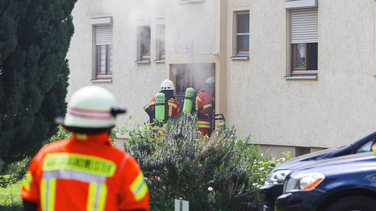 Brand in Geislingen; Wohungsbrand in der Eybstraße;
09.05.2026; Eybstraße, Geislingen.
Foto: Thomas Madel