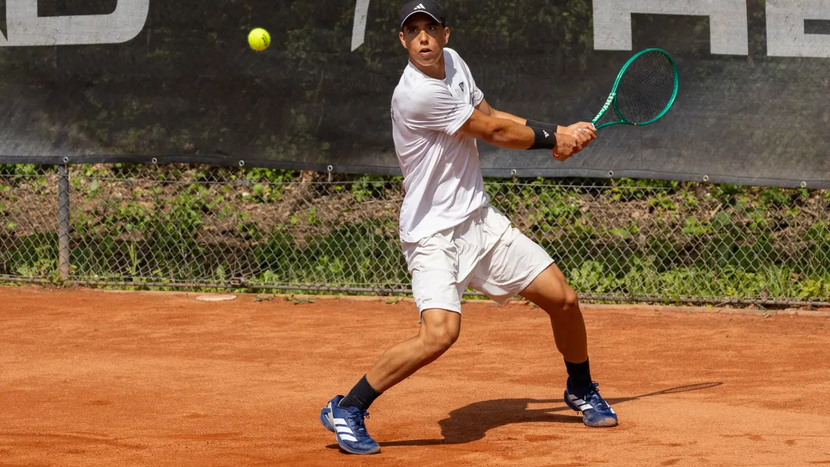TC Tuebingen 1 - TC BW Vaihingen-Rohr 1, Tennis, Herren, Oberliga Gr. 002, 10.05.2026,: TC Tuebingen 1 - TC BW Vaihingen-Rohr 1, Tennis, Herren, Oberliga Gr. 002, 10.05.2026, Carlos Giraldi Requena (TC Tuebingen)
Foto: DROFITSCH/EIBNER