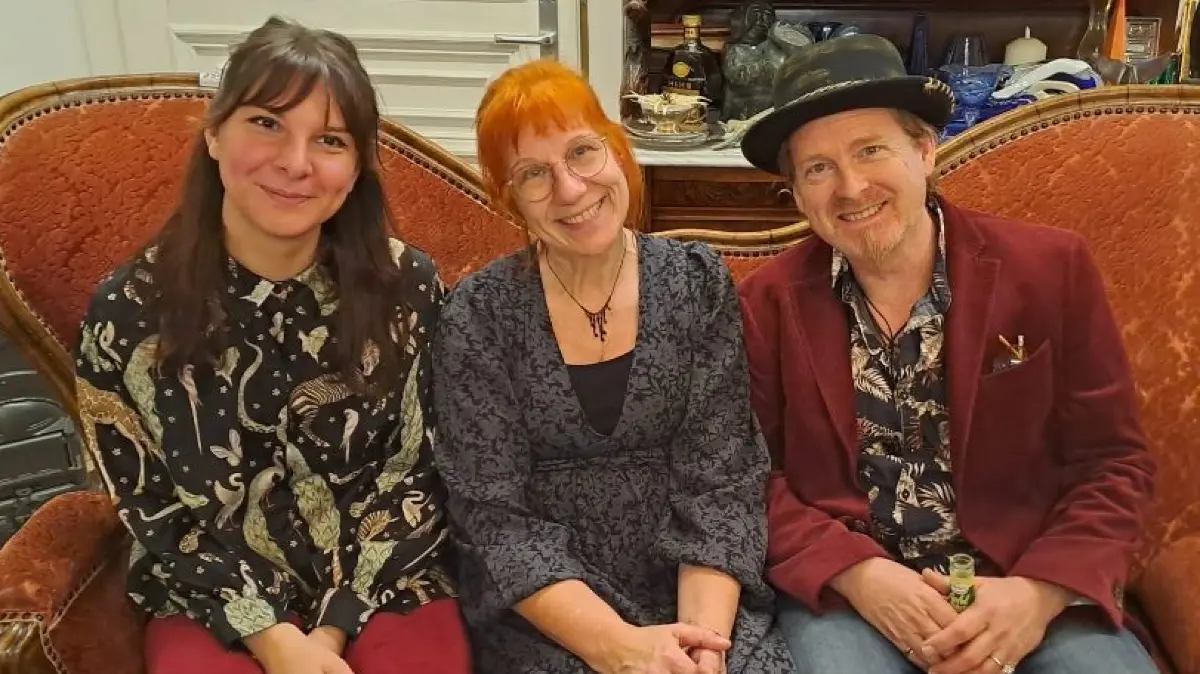Tatjana Kugelmeier (Mitte) mit Tonia Danese und Uwe Lenz von der "Birds Band"