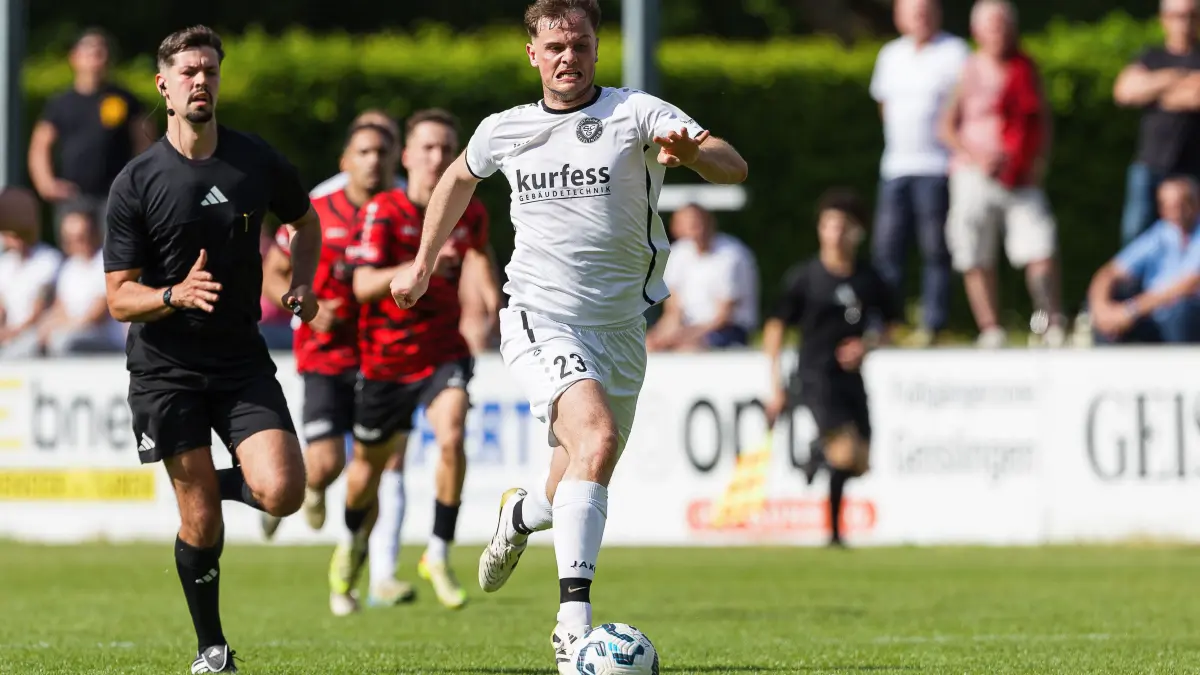 Fussball Landesliga: Fussball Landesliga; SC Geislingen - TSV Bad Boll;
Marco Roschmann (SC Geislingen, #23);
09.05.2026; Stadion Eybacher Tal; Geislingen.
Foto: Thomas Madel