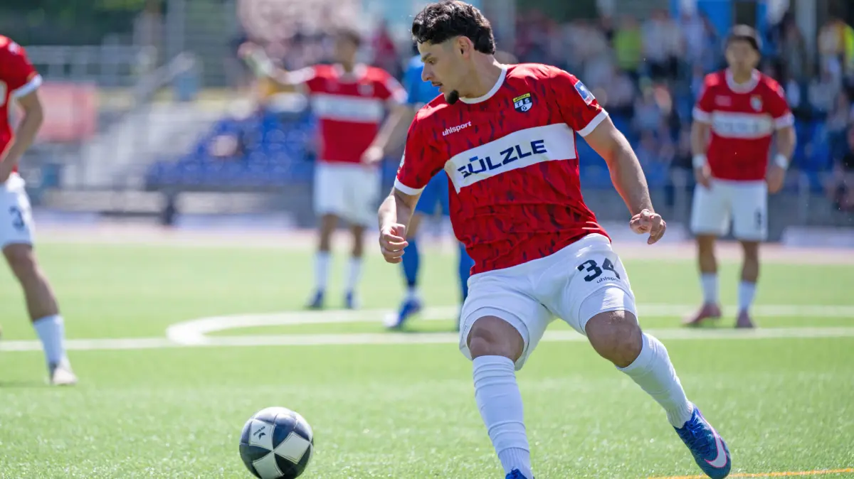 TSV Schott Mainz vs. TSG Balingen, Fussball, Regionalliga Suedwest, 33 Spieltag, Saison 2025/2026, 09.05.2026 : Halim Eroglu (TSG Balingen, #34)
TSV Schott Mainz vs. TSG Balingen, Fussball, Regionalliga Suedwest, 33 Spieltag, Saison 2025/2026, 09.05.2026
Eibner-Pressefoto/Attila Ziga