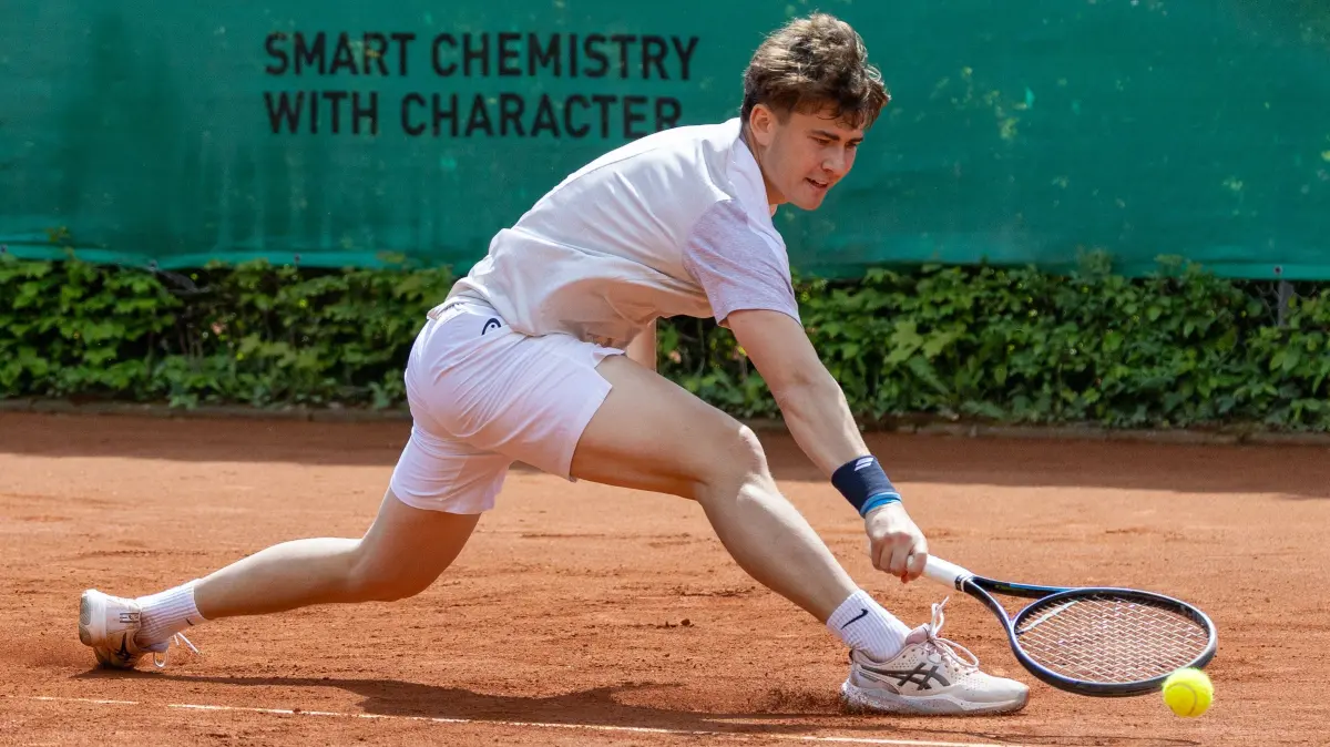 TC Tuebingen 1 - TC BW Vaihingen-Rohr 1, Tennis, Herren, Oberliga Gr. 002, 10.05.2026,: TC Tuebingen 1 - TC BW Vaihingen-Rohr 1, Tennis, Herren, Oberliga Gr. 002, 10.05.2026, Aron Schmitt (TC Tuebingen)
Foto: DROFITSCH/EIBNER