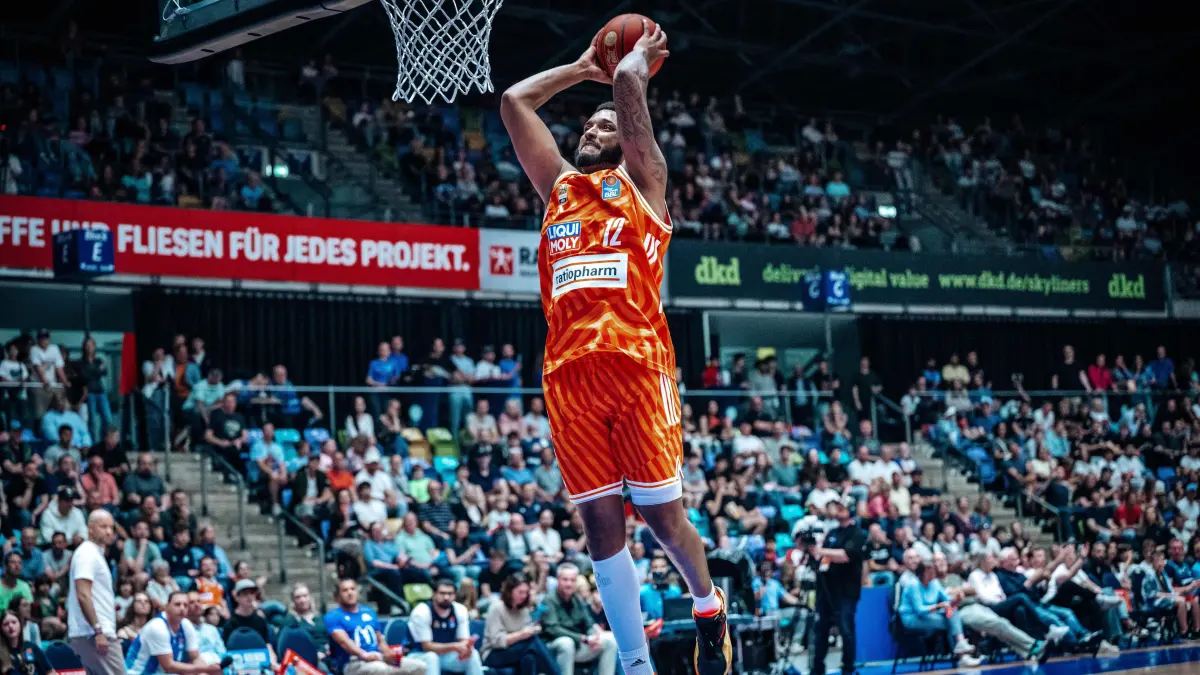 GER, Skyliners Frankfurt vs. ratiopharm Ulm, easyCredit BBL, Bundesliga, 34 Spieltag, Saison 2025/2026. 10.05.2026: Joel Soriano (ratiopharm Ulm, #12)
GER, Skyliners Frankfurt vs. ratiopharm Ulm, easyCredit BBL, Bundesliga, 34 Spieltag, Saison 2025/2026. 10.05.2026
Eibner-Pressefoto/Attila Ziga