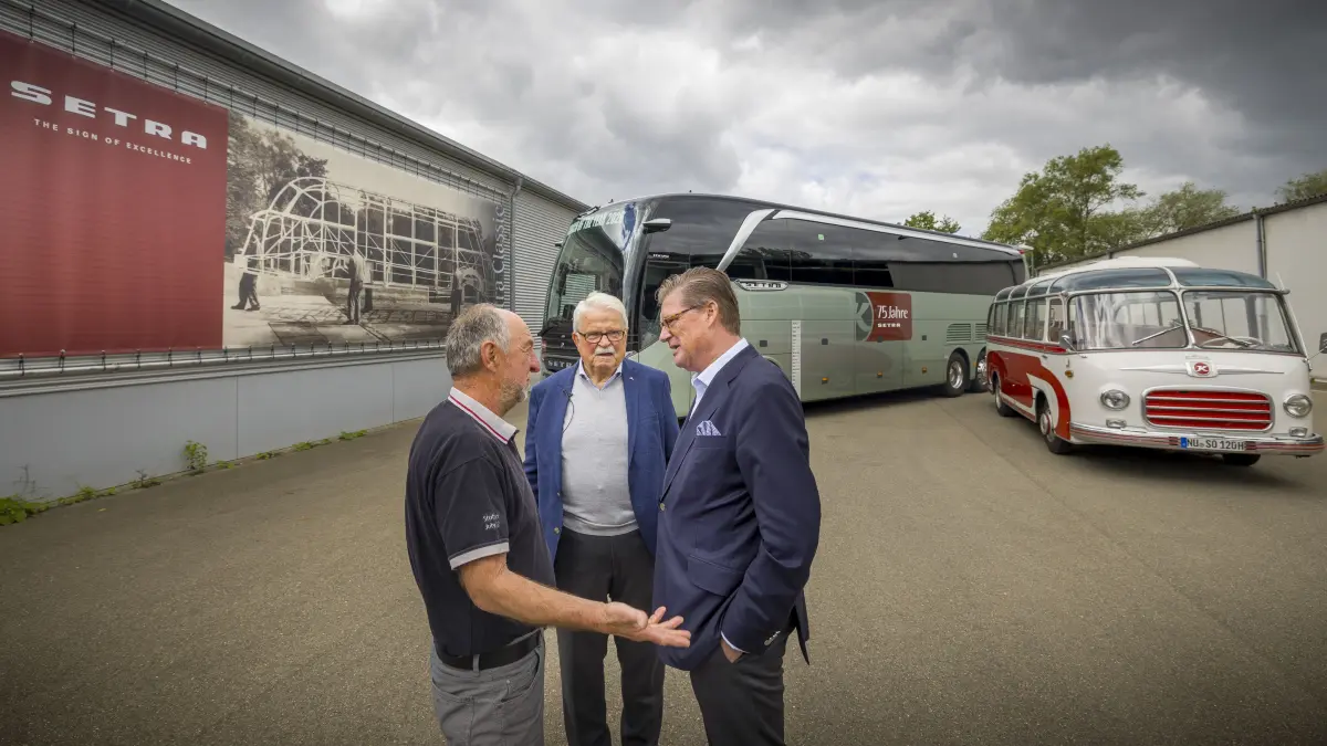 Daimler Buses feiert 75 Jahre Setra - mit Chef und langjährigen Mitarbeitern