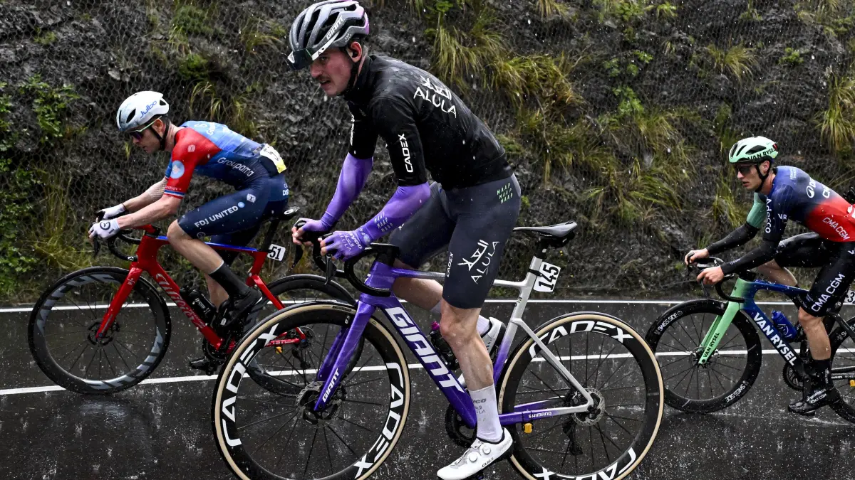 Giro d'Italia 2026 - 5. Etappe Praia a Mare - Potenza: ROT // Bei stroemenden Regen Engelhardt Felix (GER / Team Jayco AlUla) - 5. Etappe Praia a Mare - Potenza - Giro d'Italia 2026 - Girod'Italia - GirodItalia - GirodItalia - GiroItalia - Giro - © Roth-Foto / SCA - Roth & Roth (Markus und Michael Roth) - www.Roth-Foto.de - Weitere Fotos in der Bilddatenbank www.Roth-Foto.de ,
NUR DEUTSCHLAND - *** Local Caption *** - copyright by: Roth & Roth - Rosenhof 15 - 50226 Frechen - Abdruck + jede Verwendung honorarpflichtig. Honorar ist MwSt-pflichtig: + 7% MwSt. Veroeffentlichung ausschliesslich fuer journalistisch-publizistische Zwecke. Verwendung bedingt das Einverstaendniss unserer AGBs: AGBs unter: www.Roth-Foto.de