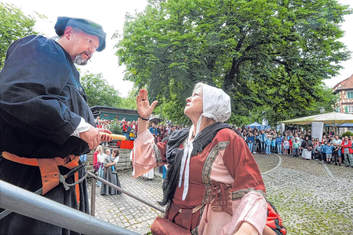 Die historischen Theaterszenen zeigen den Zuschauern, was Recht und Ordnung im Mittelalter bedeutete.