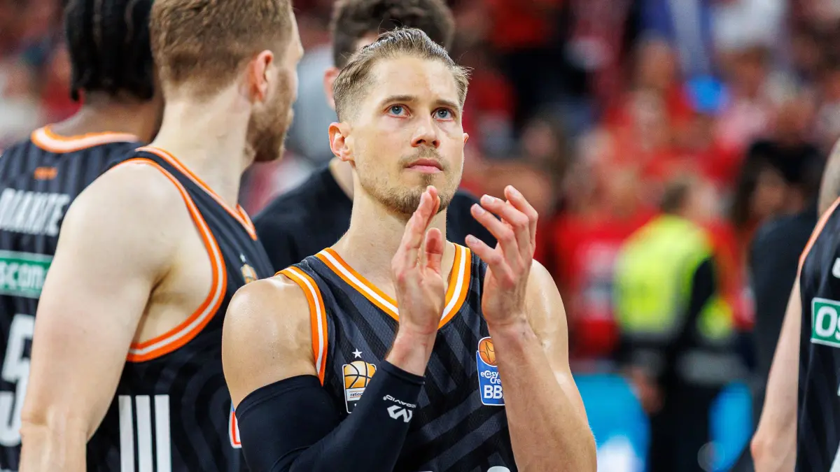 BMA365 Bamberg Baskets vs. ratiopharm Ulm, Basketball, easyCredit BBL, Playoff Viertelfinale, Spiel 2, 18.05.2026: Thomas Klepeisz ratiopharm Ulm, 22, Einzelbild, Einzelfoto, Portrait, Portraet, enttaeuscht, Enttaeuschung, negative Emotionen, negative Emotion, Spielende, BMA365 Bamberg Baskets vs. ratiopharm Ulm, Basketball, easyCredit BBL, Playoff Viertelfinale, Spiel 2, 18.05.2026 BMA365 Bamberg Baskets vs. ratiopharm Ulm, Basketball, easyCredit BBL, Playoff Viertelfinale, Spiel 2, 18.05.2026 Bamberg *** Thomas Klepeisz ratiopharm Ulm, 22 , single image, single photo, portrait, portrait, disappointed, disappointment, negative emotions, negative emotion, end of game, BMA365 Bamberg Baskets vs ratiopharm Ulm, basketball, easyCredit BBL, playoff quarterfinals, game 2, 18 05 2026 BMA365 Bamberg Baskets vs ratiopharm Ulm, basketball, easyCredit BBL, playoff quarterfinals, game 2, 18 05 2026 Bamberg Copyright: xEibner-Pressefoto/G.xSantemizx EP_EER