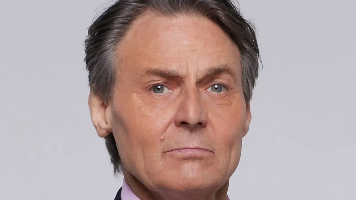 Jo Gerner (Wolfgang Bahro) gerät ins Visier eines Serienlieblings.