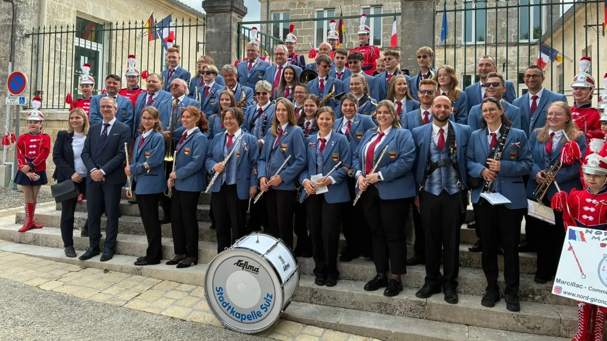 Die Stadtkapelle Sulz trug zu Gelingen des Partnerschaftstreffens in Montendre bei.