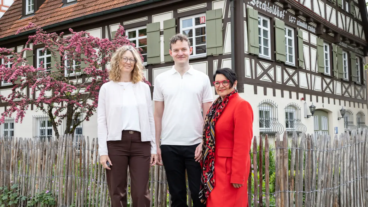 Uhingen, Stadtmuseum: Leitungswechsel Stadtmuseum: Nach mehreren Jahren übergibt Margit Haas die Verantwortung in neue, ebenso befähigte Hände: Jean-Marie Mayer