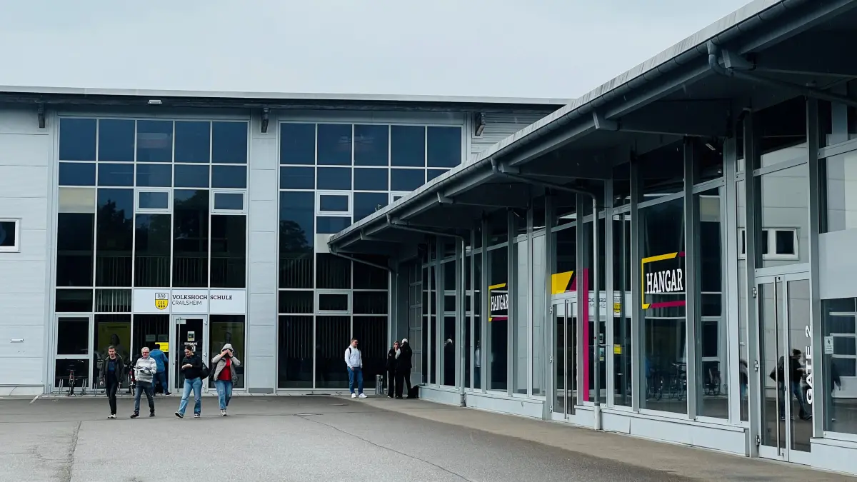 Bereit jetzt wird der Anbau für die Volkshochschule genutzt