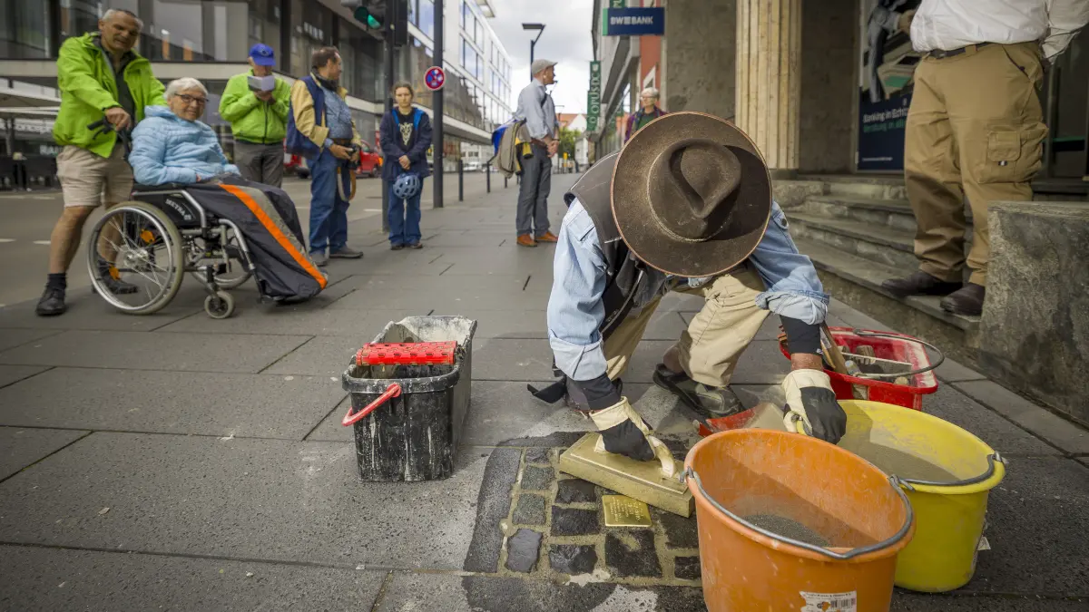 Ulm: 13. Stolpersteinverlegung Ulm