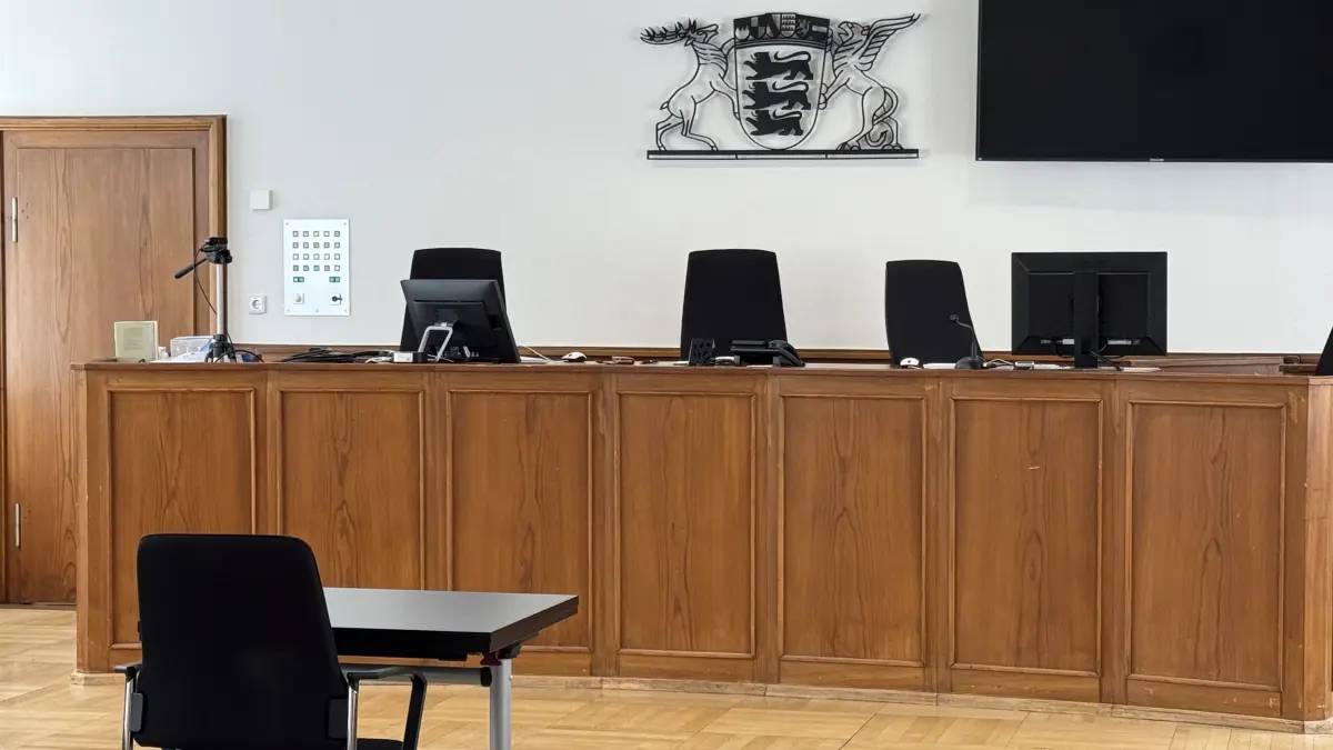 So sieht es im Saal 213 im Amtsgerich Albstadt aus, wenn Sitzungspause auf Sitzungspause folgt.