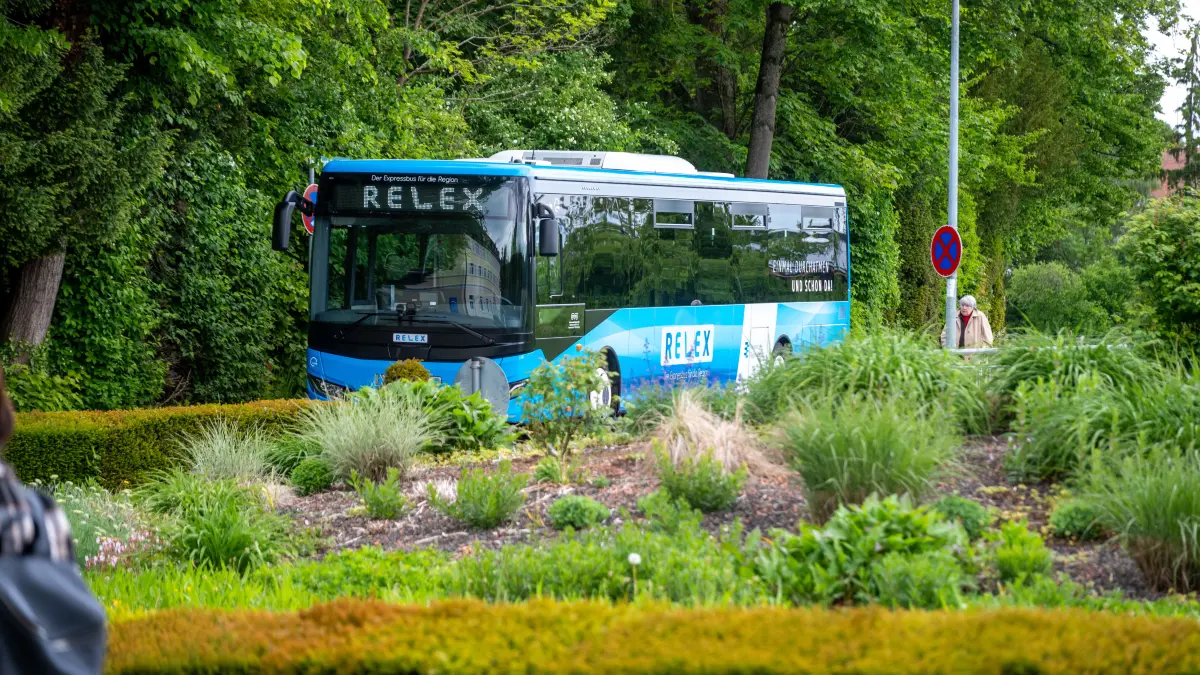 Göppingen, ZOB Bad Boll Vorstellung der neuen RELEX Linie X92 Göppingen – Kirchheim (Teck) Bus Busverbindung