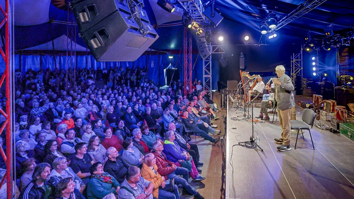 Mit 84 der Methusalem des Kabaretts. Auftakt Ulmer Zelt: Gerhard Polt & Die Well Brüder