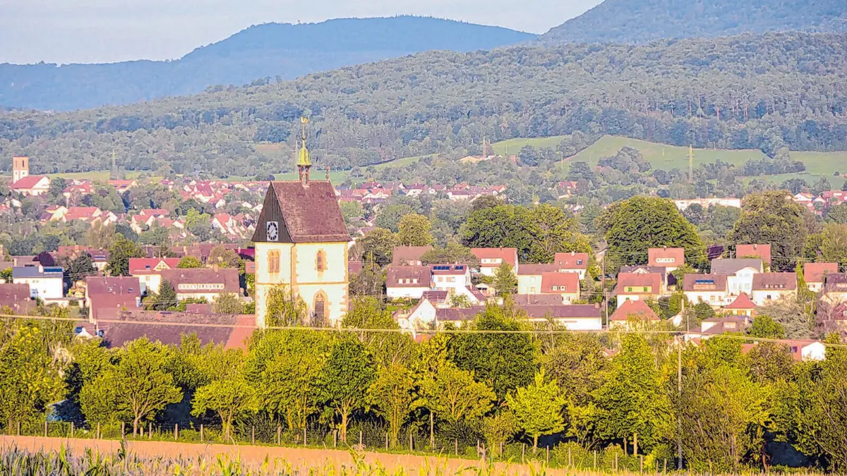 Vorsicht: Dieses Foto ist möglicherweise nur für den einstigen Verlag Schwäbisches Tagblatt verwendbar. Willkommen in Dußlingen Mai 2017; Bilder: Jürgen Meyer⇥Jürgen Meyer