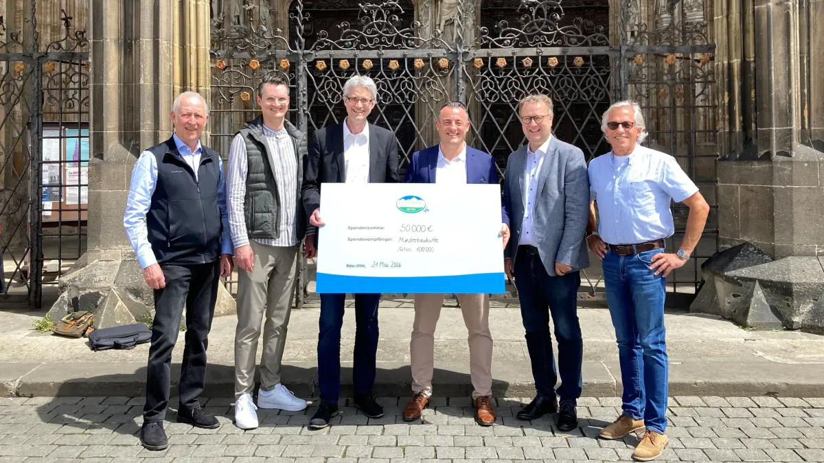Spendenübergabe Milchwerke Schwaben an Aktion 100.000