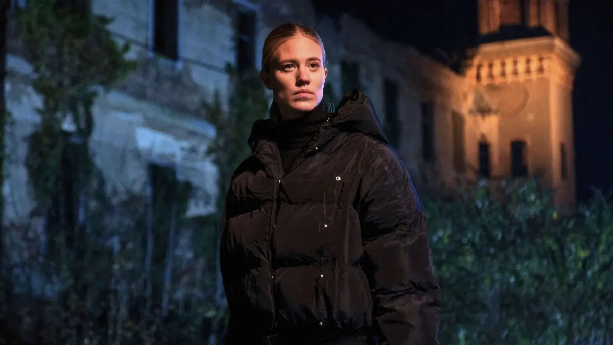 Fiona Jäger (Larissa Marolt) erlitt einen besonders schlimmen Tod.