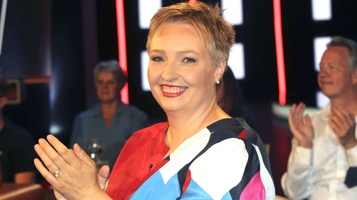 Adriane Rickel bei der Aufzeichnung der NDR Talk Show im NDR Fernsehstudio Lokstedt. Hamburg, 24.06.2022 *** Adriane Rickel at the recording of the NDR Talk Show in the NDR television studio Lokstedt Hamburg, 24 06 2022 Foto:xH.xHartmannx/xFuturexImage