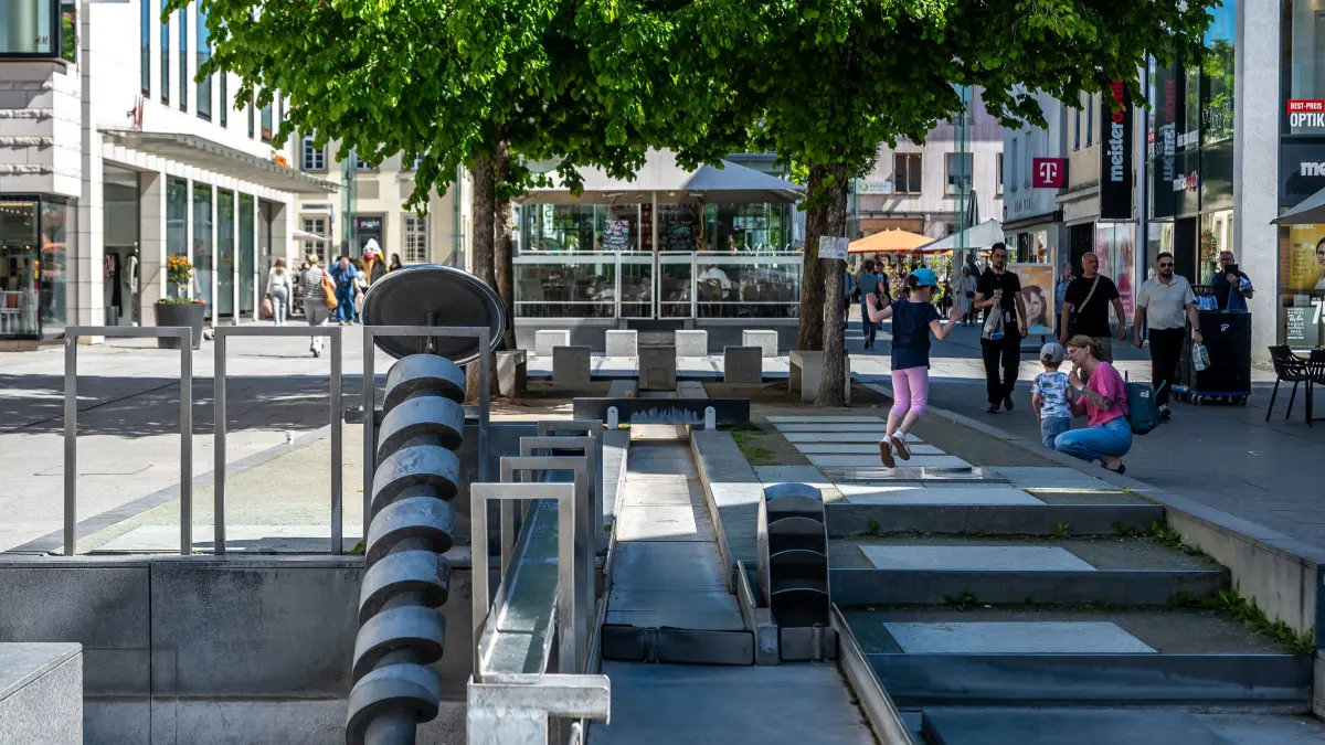 Göppingen Fußgängerzone Marktstraße Wasserspiele