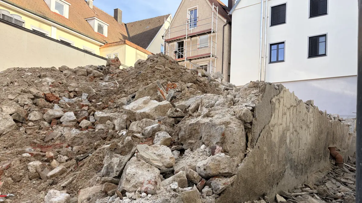 Was vom Lamm übrig ist, wird auf absehbare Zeit den Alten Schulhof zieren.