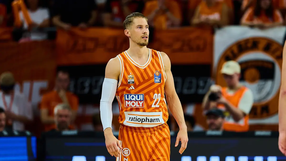 GER, ratiopharm ulm vs. Bamberg Baskets, Basketball, Playoffs, Viertelfinale, 3. Spiel, EasyCredit BBL, Spielzeit 2025/2026, 23.05.2026 : Portrait, Portraet, Freisteller von Thomas Klepeisz (ratiopharm ulm, #22)
GER, ratiopharm ulm vs. Bamberg Baskets, Basketball, Playoffs, Viertelfinale, 3. Spiel, EasyCredit BBL, Spielzeit 2025/2026, 23.05.2026
Foto: Eibner-Pressefoto/Gerald Oelze-de Stoppany