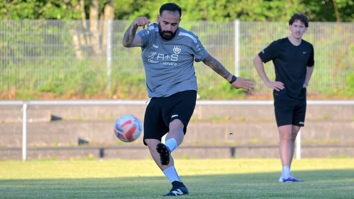 Fussball | SSV Reutlingen II / Sichtungstraining: Fussball KL B | SSV Reutlingen II // 2026-05-22 // Foto: JoBaur // Sichtungstraining zur Kaderplanung der SSV U23 Mannschaft / Trainerteam - Mert Oezkan