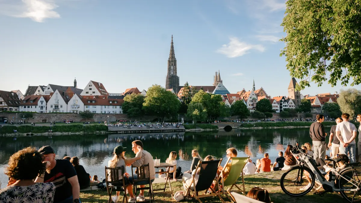 Sommer Optik Pfingstwochenende Heiss Donauufer Neu-Ulm Ulm Donau Warme Tage Hitze