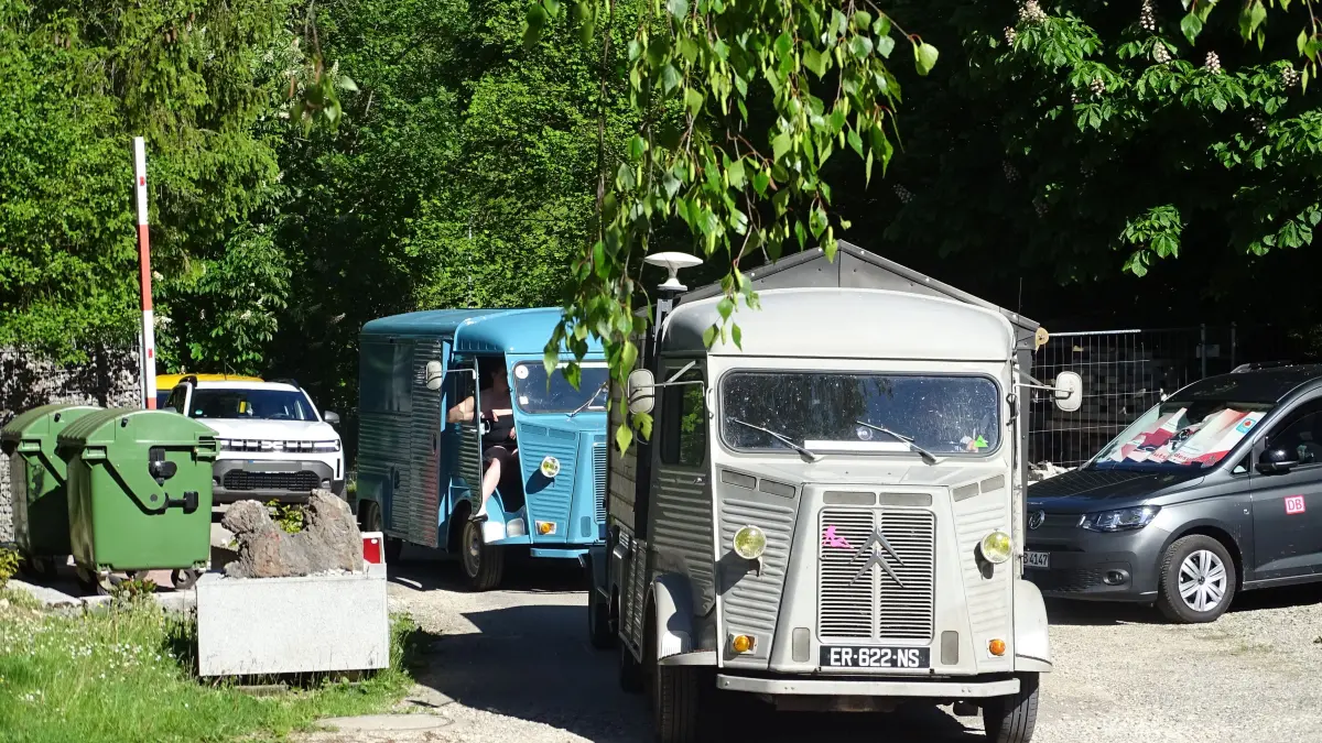 Immer mehr Teilnehmer des 14. Citroen Typ HY-Treffens reisten am Freitagnachmittag auf dem Campingplatz Winkelbachtal an. Hier waren Gleichgesinnte unter sich.