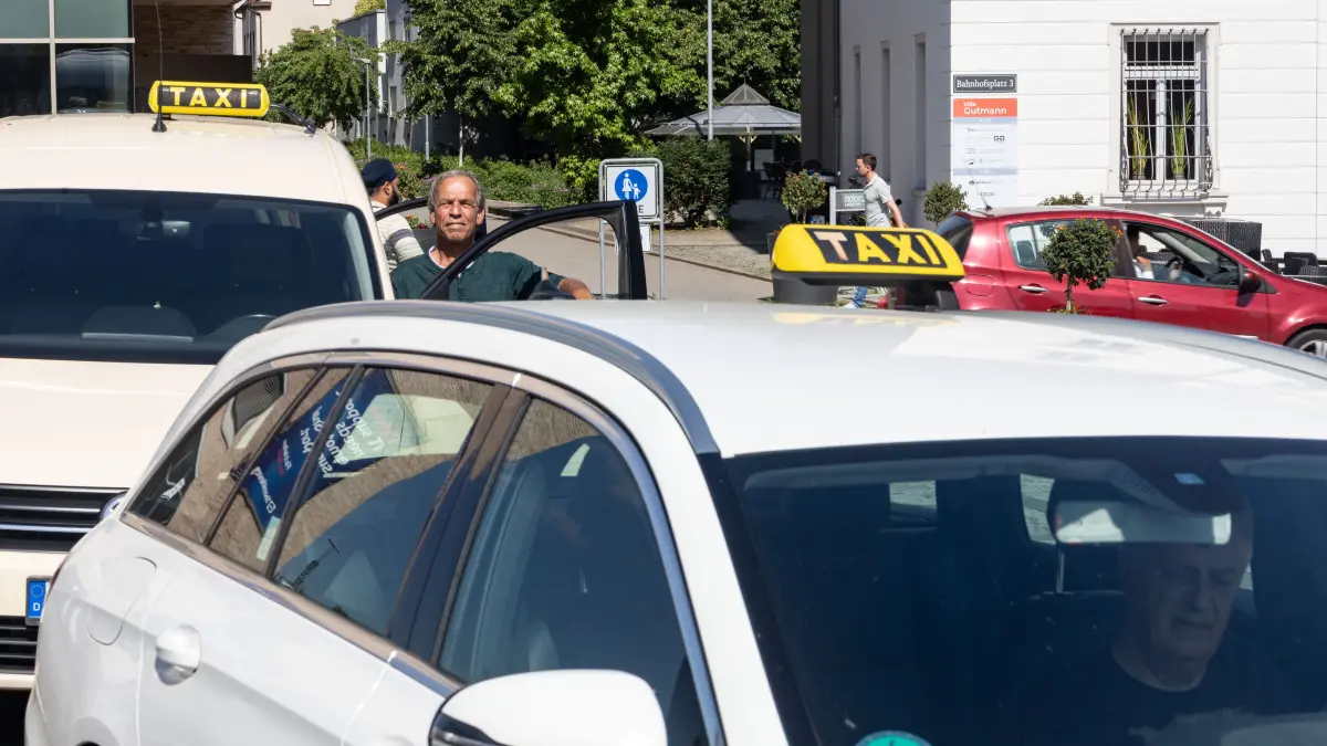 Göppingen Taxistand Taxis am Bahnhof Taxipreise