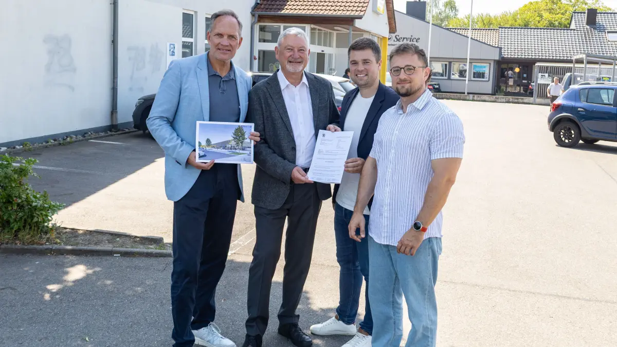Schlierbach, Netto, Pressetermin mit BM Krötz, Investor und Edeka (Füchtner Staufers) neuer großer Edeka soll kommen.