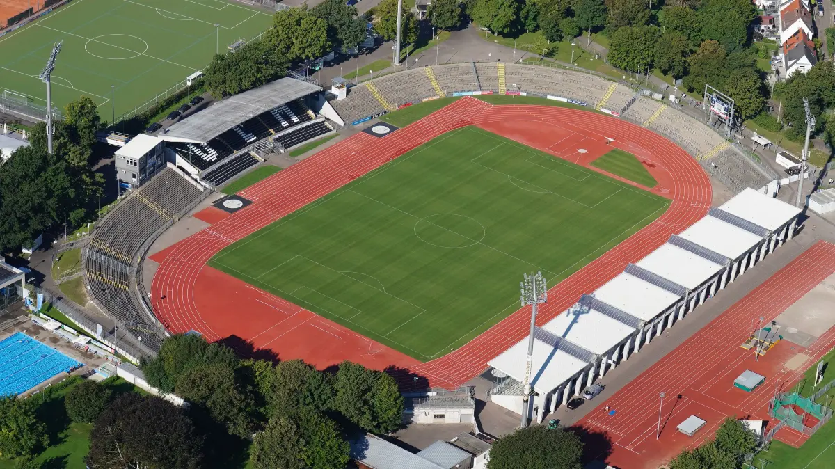 Das Donaustadion steht vor einem Umbau. Doch bevor auf dem Gelände modernisiert werden kann, muss zunächst eine andere Frage geklärt werden: Was liegt im Boden?