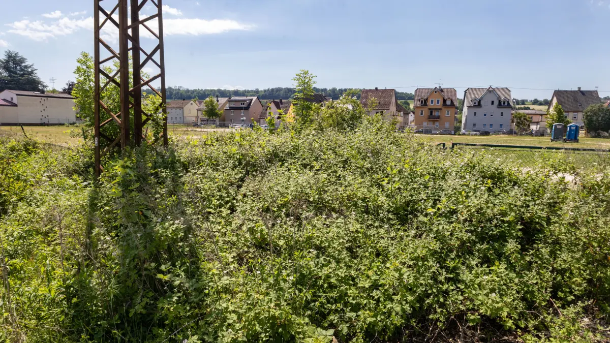 Uhingen hat jetzt einen Plan für das Spinnweberei-Areal, ist irgendwie auch noch IBA DB Strommast
