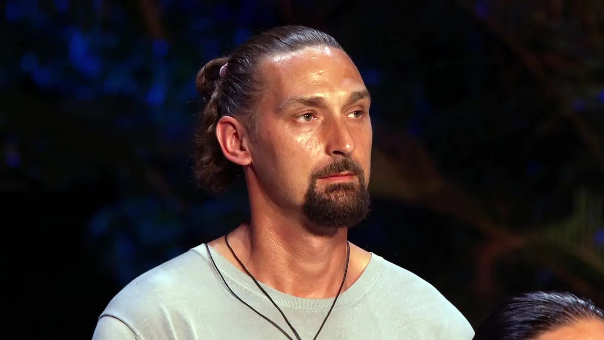 Nach der „Stunde der Wahrheit“ musste Sandy Fähse „Kampf der RealityAllstars“ 2026 verlassen.