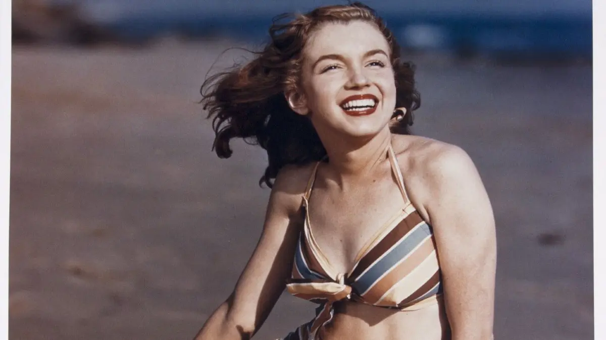 Norame Jeane Dougherty im Jahr 1946. Später änderte sie ihren Namen zu Marilyn Monroe.