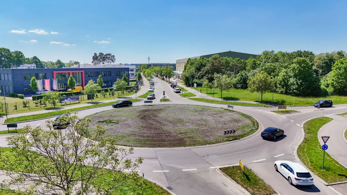 Kreisverkehr am Solpark / Westumgehung geschottert