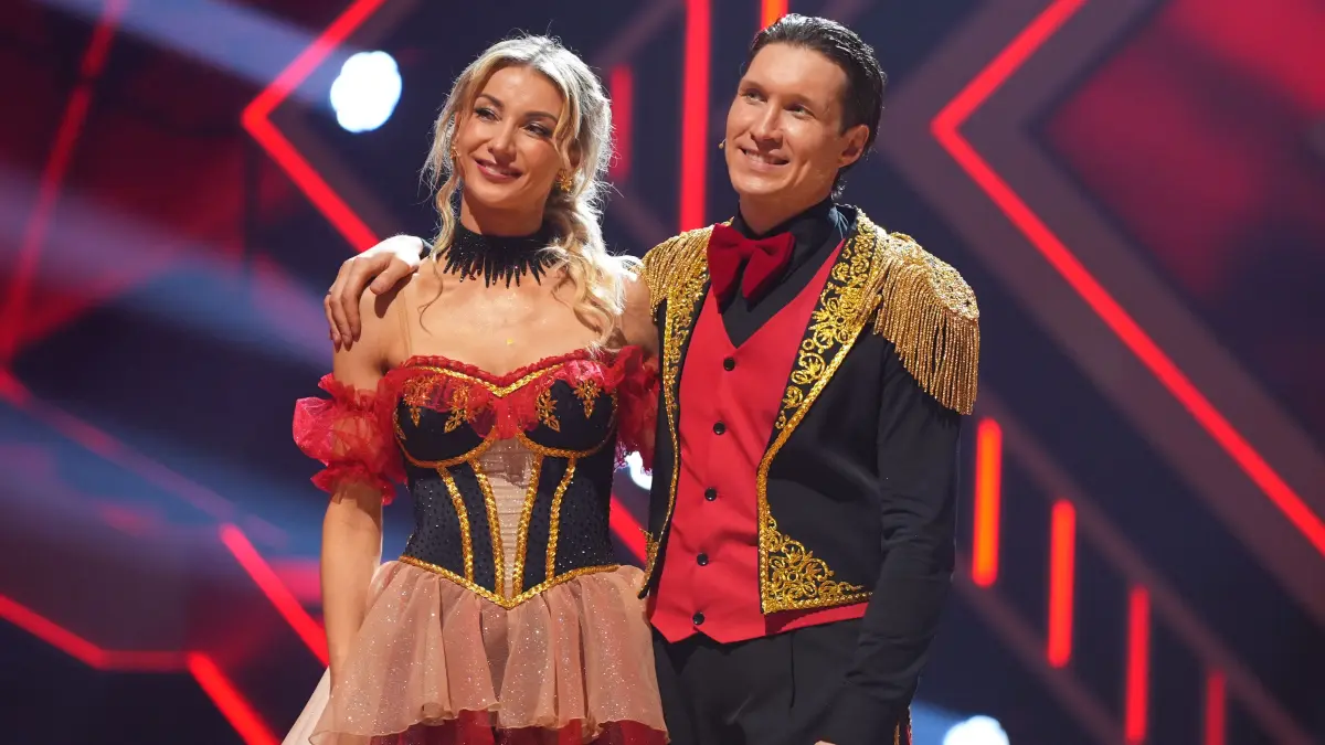 Anna-Carina Woitschack, Evgeny Vinokurov
+++ Die Verwendung des sendungsbezogenen Materials ist nur mit dem Hinweis und Verlinkung auf RTL+ gestattet. +++