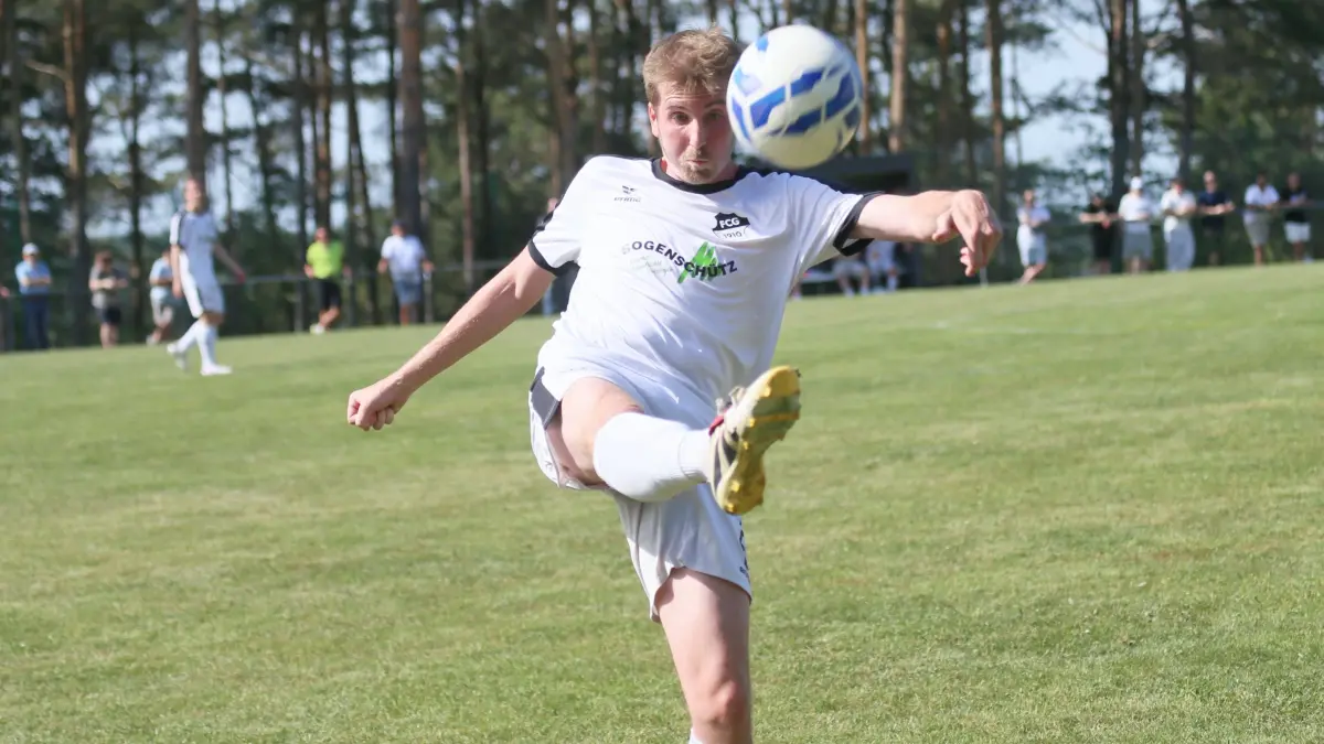 Fabio Pflumm
FC Grosselfingen
Spielertrainer