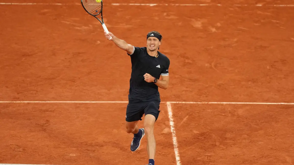 French Open: 02.06.2026, Frankreich, Paris: Tennis: Grand Slam/ATP-Tour - French Open, Einzel, Männer, Viertelfinale, Jodar (Spanien) - Zverev (Deutschland), Alexander Zverev in Aktion. Foto: Aurelien Morissard/AP/dpa +++ dpa-Bildfunk +++