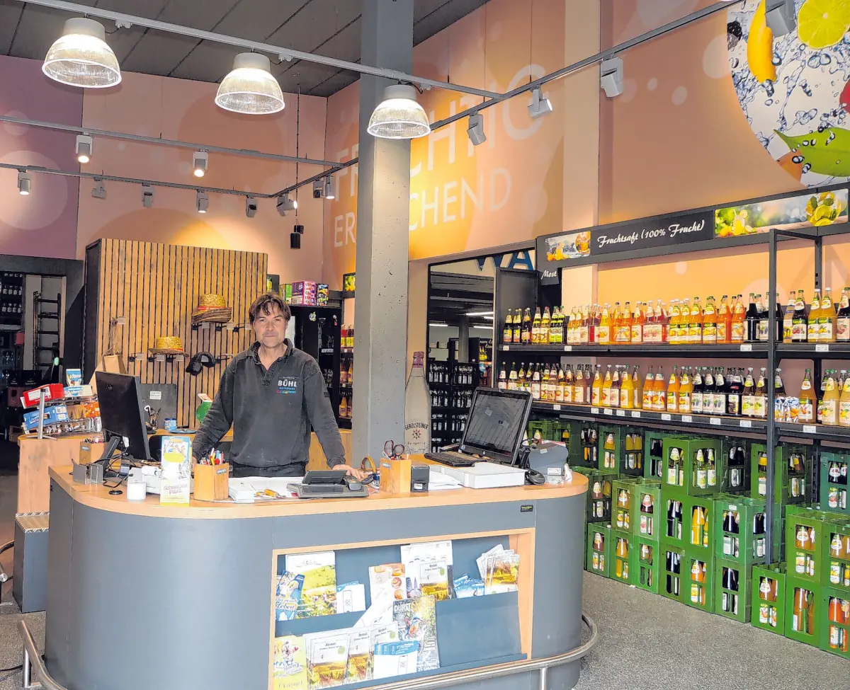 Michael Bühl hat seinen Getränkemarkt umgebaut.