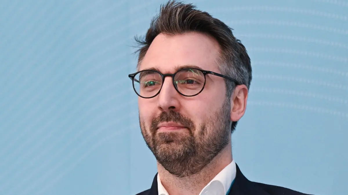 ARCHIV - 09.05.2026, Baden-Württemberg, Korntal-Münchingen: Der CDU-Politiker Moritz Oppelt, aufgenommen bei dem Landesparteitag der CDU Baden-Württemberg. (zu dpa: «Minister will bei kriminellen Ausländern mehr durchgreifen») Foto: Bernd Weißbrod/dpa +++ dpa-Bildfunk +++