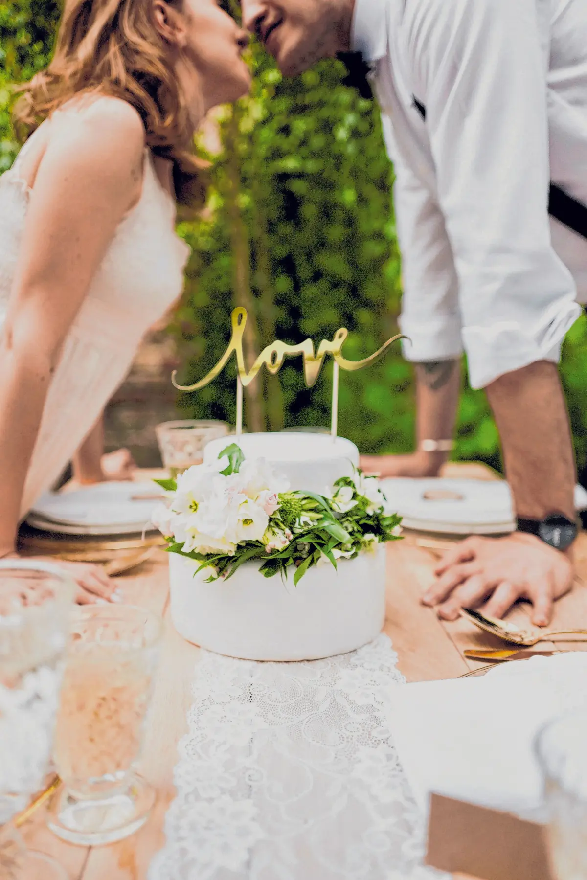 Um die richtige Location für seine Traumhochzeit zu finden, gehört eine frühzeitige Planung mit dazu. ⇥Fotos: weddix.de