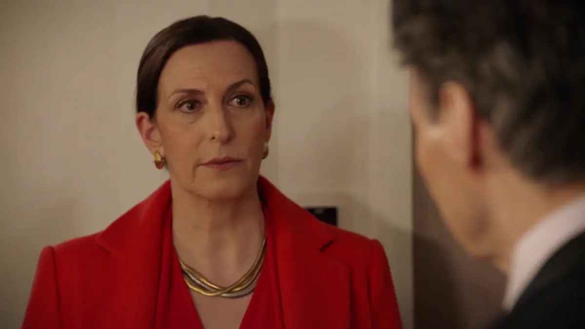 Katrin (Ulrike Frank) gerät unter Druck und vertraut sich Jo Gerner (Wolfgang Bahro) an.